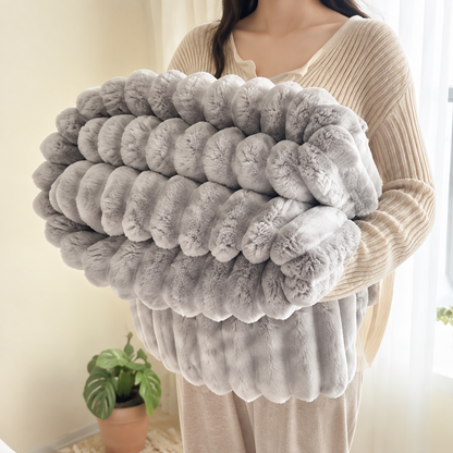 CloudHug™ Luxury Faux Fur Blanket