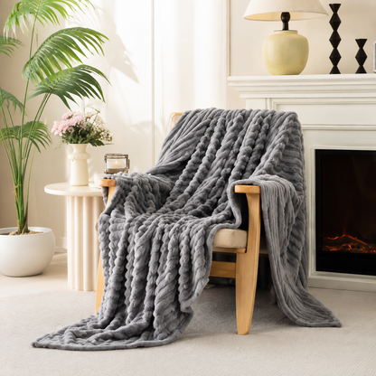 CloudHug™ Luxury Faux Fur Blanket