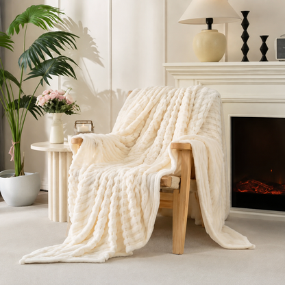 CloudHug™ Luxury Faux Fur Blanket